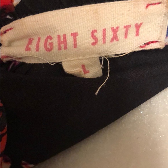 Floral Off the shoulder Romper - Picture 6 of 7